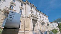 Kampus terbaik selanjutnya di Swiss adalah USI atau Università della Svizzera Italiana. Dalam QS WUR 2022, universitas ini menempati peringkat dunia ke-240 dengan skor indikator sebesar 39,5. Foto: Getty Images/Marlon Trottmann