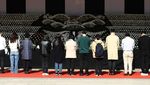 Air Mata, Bunga Krisan, dan Aliran Doa di Altar Duka Itaewon