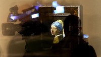 Lukisan ketiga yang mendapat aksi vandal baru-baru ini adalah karya Girl with a Pearl Earring karya Johannes Vermeer yang dibuat tahun 1665 di Den Haag, Belanda.  Foto: Istimewa