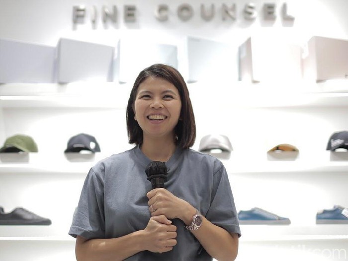 Atlet Greysia Polii kini merambah ke bisnis fashion, tim Fine Counsel yang membuka gerai pertama di Pondok Indah Mall 1. Atlet Greysia Polii kini merambah ke bisnis fashion, tim Fine Counsel yang membuka gerai pertama di Pondok Indah Mall 1.