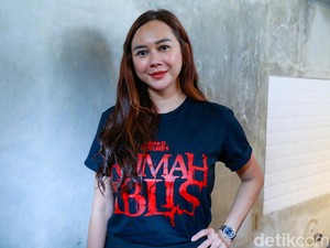 Aura Kasih Ditanya Keberadaan Eks Suami: Antah Berantah!
