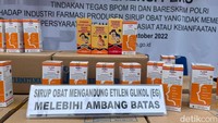 PT Yarindo Farmatama disebut mengganti bahan baku propilen glikol yang tidak memenuhi syarat. Pihak perusahaan juga tidak melakukan pengujian pada bahan baku yang digunakan. Foto: Khadijah Nur Azizah/detikHealth