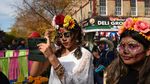 Bukannya Suram, Parade Hari Kematian di New York Ini Digelar Meriah