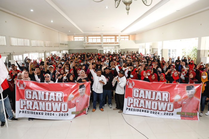 Buruh Eks Karesidenan Pati Dukung Ganjar Nyapres