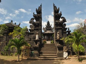 Mengenal Utama Mandala, Zona Paling Suci dalam Struktur Pura