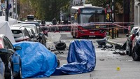 Sejumlah kendaraan mobil mengalami kerusakan akibat kejadian tersebut.