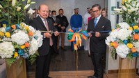 Wakil Menteri BUMN I, Pahala Nugraha Mansury (kanan), bersama Direktur Utama PT Pupuk Indonesia (Persero), Bakir Pasaman (kiri), saat meresmikan kantor perwakilan Pupuk Indonesia di Dubai, Uni Emirat Arab, Senin (31/10/2022). 