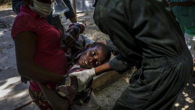 Foto-foto Ini Tunjukkan Penyakit Kolera Kembali Merebak di Haiti