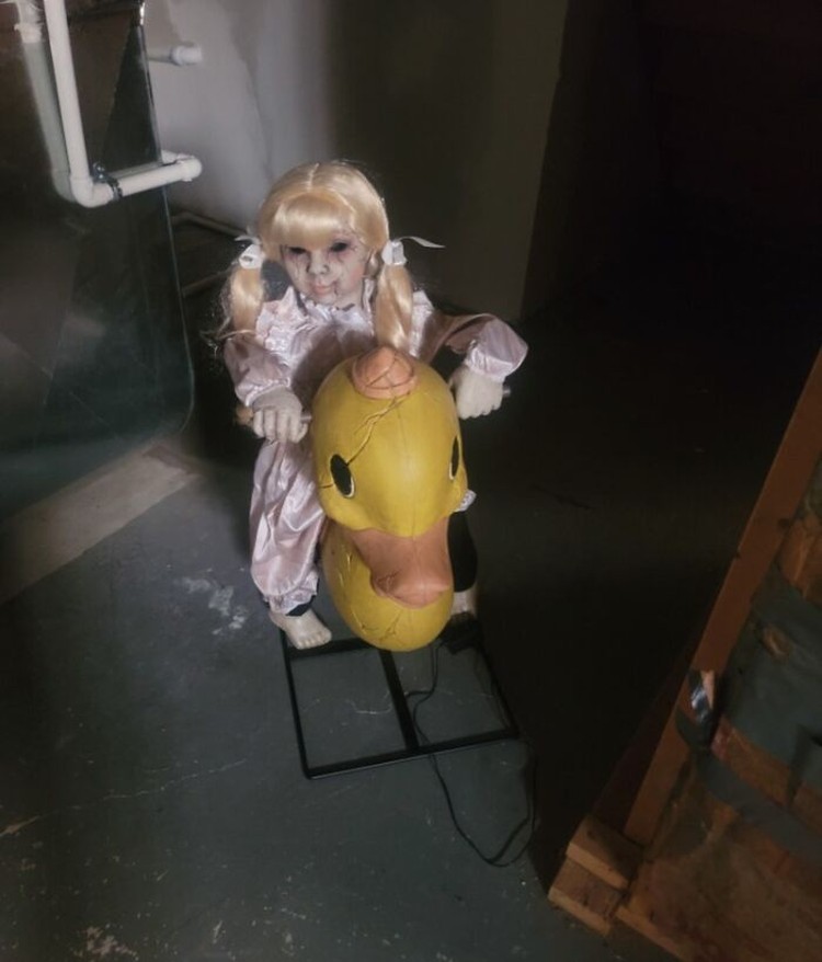 Foto menyeramkan di rumah baru