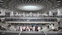 Stasiun bawah tanah ini benar-benar menarik perhatian publik dengan desain yang futuristik.
