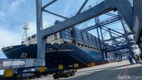 Memfasilitasi pertumbuhan volume perdagangan ekspor antara Indonesia dan Amerika Serikat (AS), CMA CGM Alexander Von Humboldt memiliki rute pelayanan langsung atau direct call CMA CGM Columbus JAX (JAX) yang menghubungkan Jakarta dan AS.