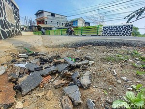 Viral Jembatan Cisangkuy Bandung Retak, Cek Faktanya