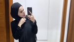 Ekspresi Bahagia Shakilla Kaif, Nggak Nyangka Bisa Sampai Tanah Suci!