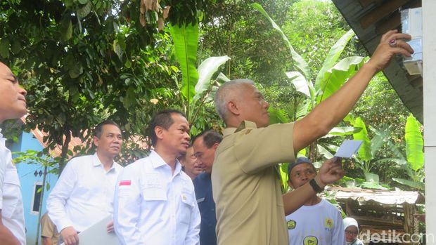 Sebanyak 1801 rumah tangga tidak mampu belum berlistrik di Kabupaten Purbalingga mendapatkan bantuan dari pemerintah melalui program Bantuan Pasang Baru Listrik (BPBL).
