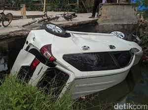 Mobil Terperosok Sungai di Demak Ternyata Dikendarai Pasangan Maling