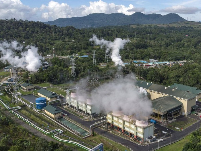 Pembangkit listrik PLN