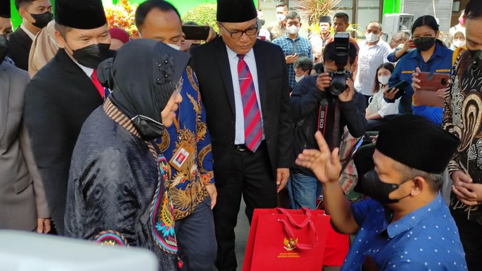 Penyaluran Bantuan Korban Meninggal Tragedi Kanjuruhan Tuntas