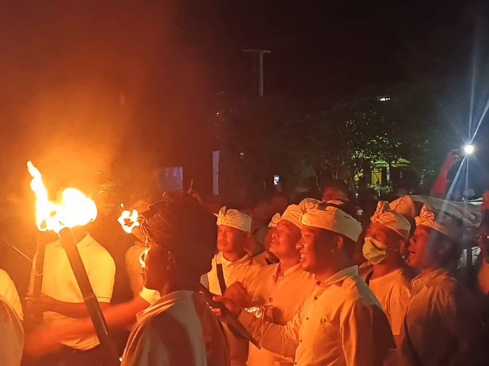 Pertunjukan Calonarang ini mengangkat lakon 