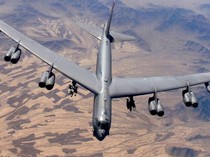 Video: Wujud Pesawat Bomber B-52 AS yang Dikerahkan ke Iran