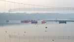 Potret Parahnya Jembatan Gantung Ambruk di Gujarat India