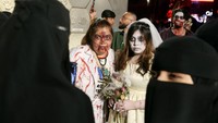 Perubahan kebijakan itu terjadi setelah Putra Mahkota Mohammed bin Salman naik tahta pada 2015. Sejak itu, ia mulai menghilangkan dan menghapus sejumlah larangan, termasuk salah satunya peringatan Halloween.