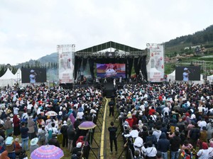 Ganjar Ultah, Relawan Tebar Doorprize 2 Unit Sepeda Motor di Dieng