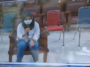 Klarifikasi Richard dan ART Susi soal Kompak Pakai Baju Pemberian Sambo-Putri