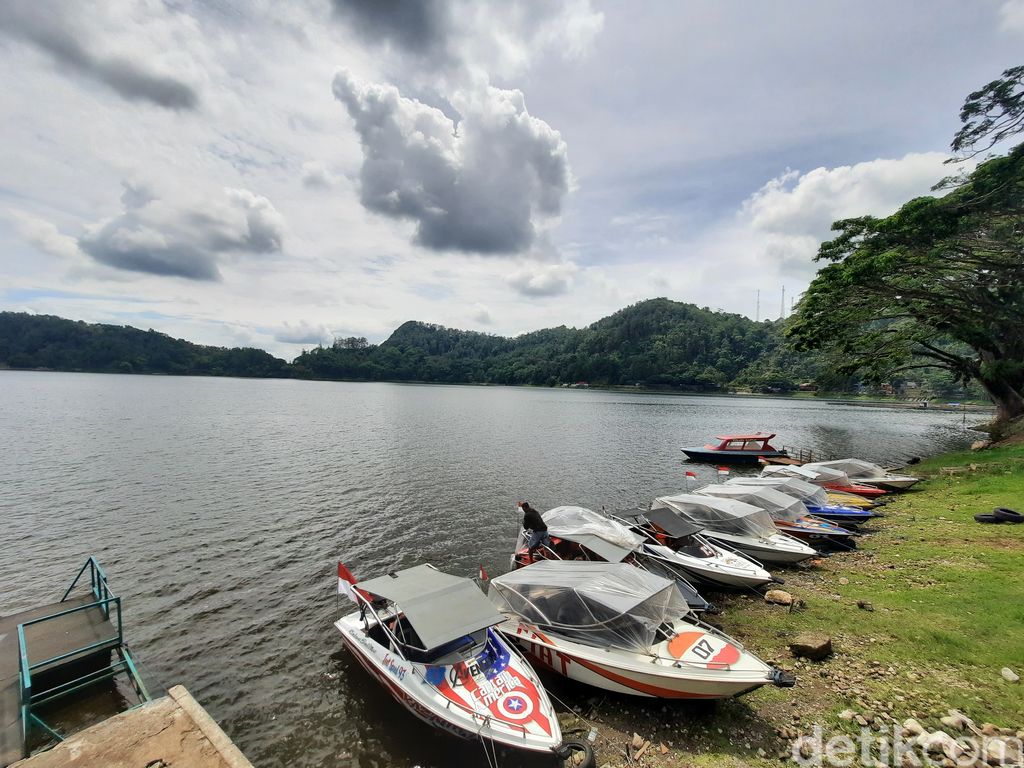 Telaga Ngebel Ponorogo