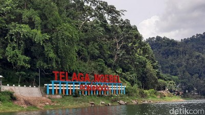 Potret Telaga Ngebel yang Konon Dihuni Naga Raksasa