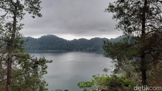 Telaga Ngebel Ponorogo
