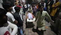 Dilansir detikNews dari Reuters, Minggu (30/10/2022) selain korban tewas, puluhan orang lainnya dikabarkan mengalami luka parah.   