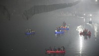 Jembatan itu sempat ditutup untuk renovasi selama enam bulan dan dibuka kembali untuk umum minggu lalu.  