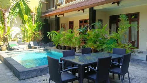 Waringin Homestay di Poppies Lane, Kuta, Badung, Bali.