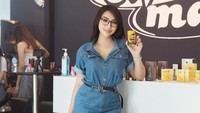 Dalam sebulan, Angela Lorenza mengaku bisa dapat lebih dari Rp 20 juta karena saweran live streaming game. (Foto: dok Instagram)