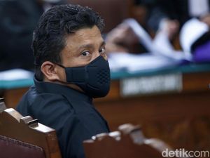 Sambo Mengaku Pinjamkan Senjatanya ke Eliezer Usai Glock 17 Disita
