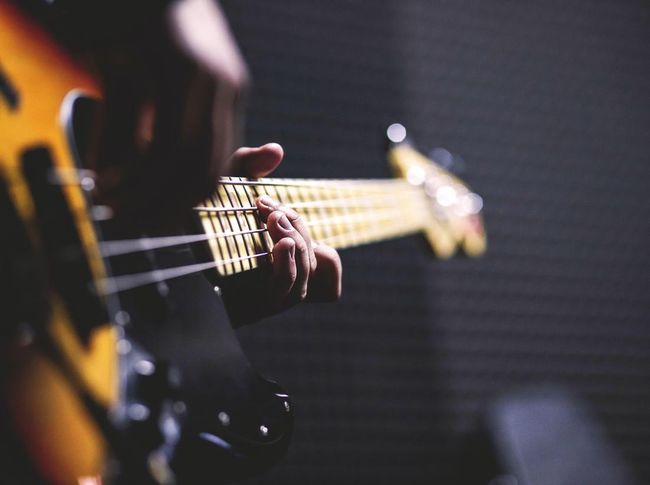 Chordtela Lagu Mojang Geulis Chord Gitar Lagu Runtah - Doel Sumbang, Buat yang Mau Cover Nih!