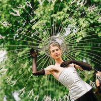 Sementara Christian dengan percaya diri menunjukan bulu ketiaknya. Foto: Getty Images