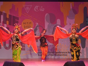 Keren! Tari Gandrung Banyuwangi Tampil di Kampus Bergengsi Taiwan