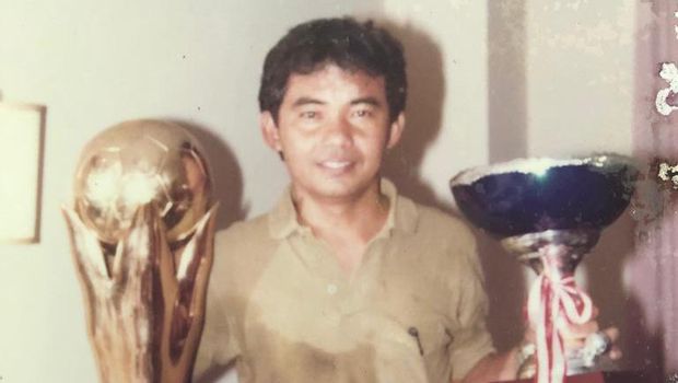 Gelar juara perserikatan pelatih Syamsuddin Umar musim 1991-1992 bersama PSM Makassar