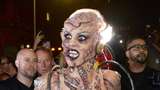 Heidi Klum Sang Ratu Pesta Halloween, dari Dewa Hingga Iblis