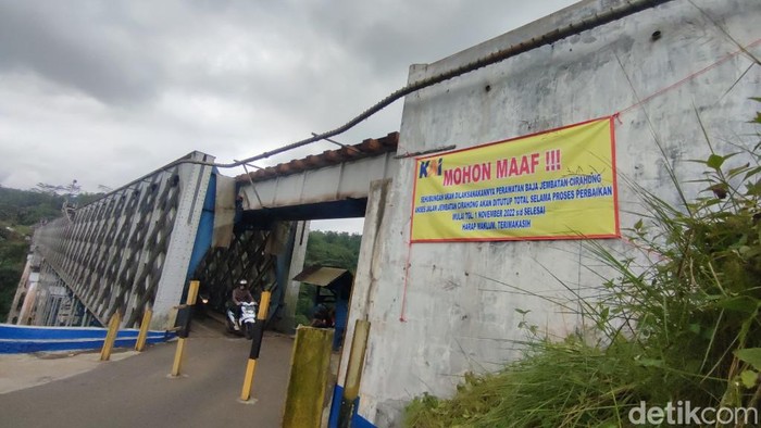 Jembatan Cirahong Ciamis.