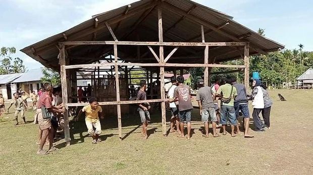 Ungkapan syukur terucap dari anak-anak SDN Reda Meter dan juga para orangtua serta guru-guru. Donasi dari Sahabat Baik membuat anak-anak lebih nyaman belajar.
