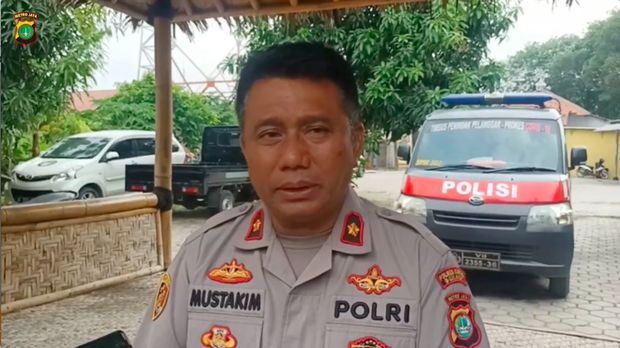 Kapolsek Cikarang Utara, Kompol Mustakim (IG @polsek_cikarang_utara)