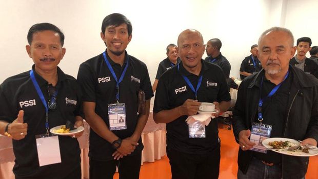 Kursus kepelatihan Syamsuddin Umar bersama Rahmad Darmawan, Budi Sudarsono, dan Djajang Nurjaman