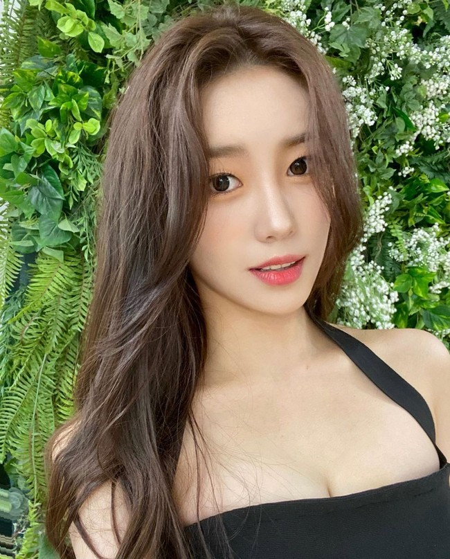 Aku akan menerima mahkota ini yang berarti aku akan melakukan yang terbaik, ungkapnya. Foto: Instagram