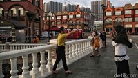 Bagi para pecinta suasana ala Eropa, PIK2 punya spot yang wajib traveler kunjungi.