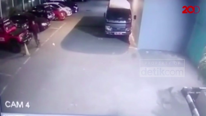 Napi bandar narkoba bernama Aditya Egatifyan alias Bokir (25) yang kabur dari Lapas Kelas I Cipinang ditangkap di Cibinong (dok Istimewa) Napi bandar narkoba bernama Aditya Egatifyan alias Bokir (25) yang kabur dari Lapas Kelas I Cipinang ditangkap di Cibinong (dok Istimewa)