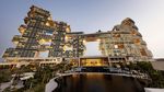 Nyentrik! Desain Hotel Ini Mirip Tumpukan Bata, Isinya Ultra Mewah