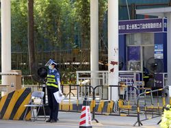 Suasana Mencekam Pabrik iPhone Kena Wabah COVID-19