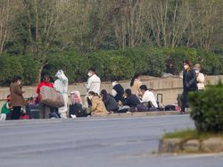 Suasana Mencekam Pabrik iPhone Kena Wabah COVID-19